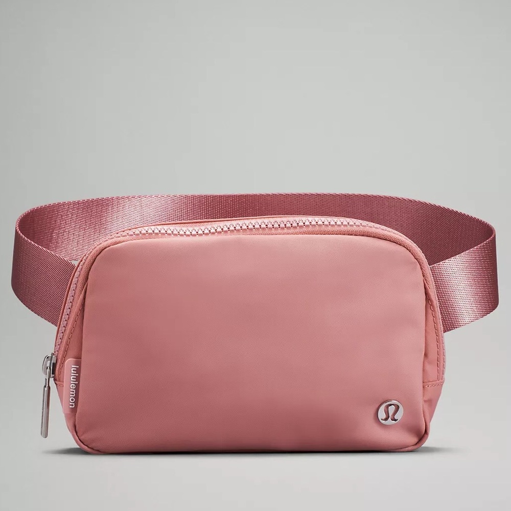 NWT [Lululemon] Everywhere Belt Bag in Pastel Pink 💖